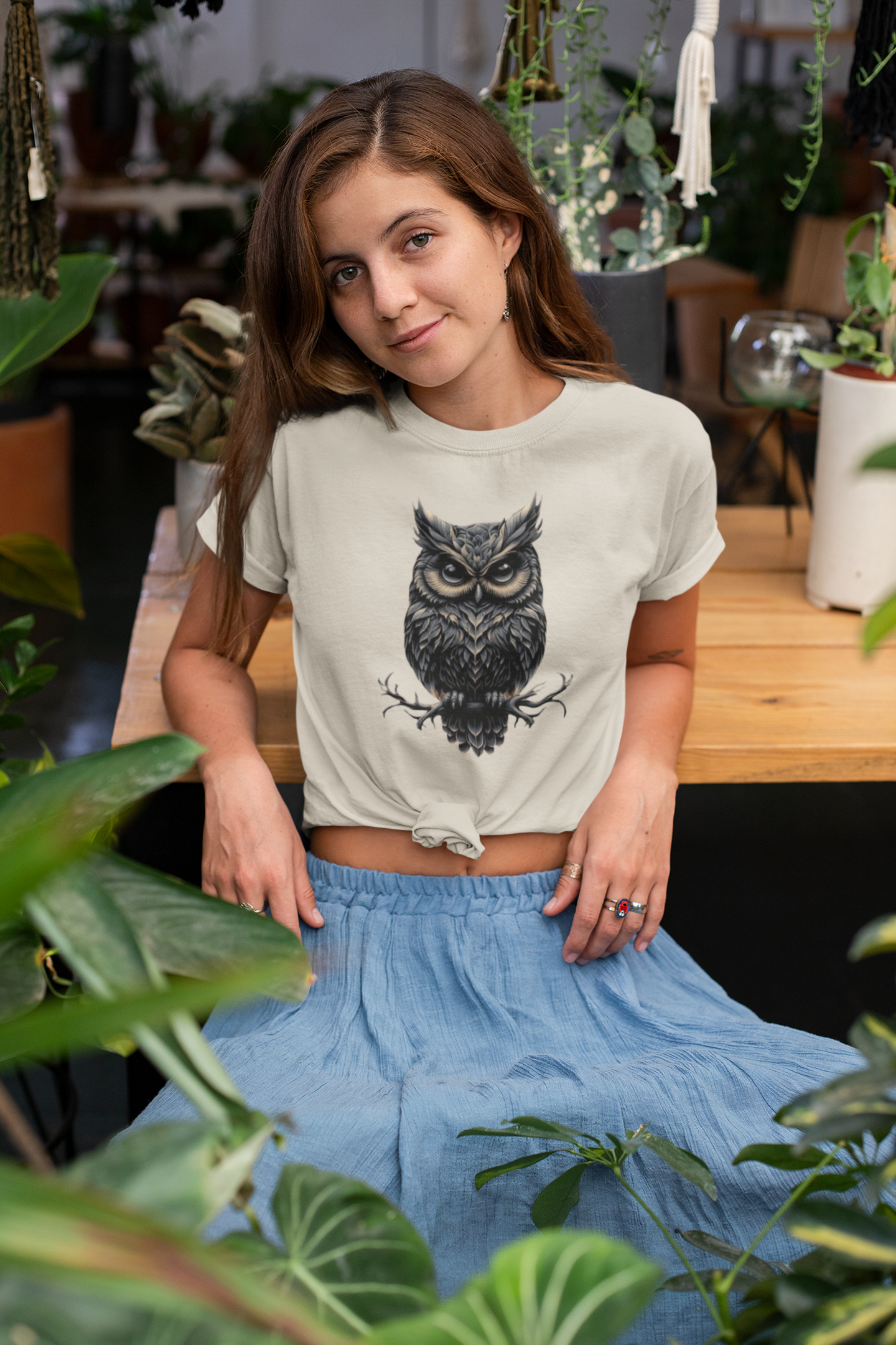 Shirt "Owl" – Minimal Graphic Tee for Nature & Wildlife Lovers