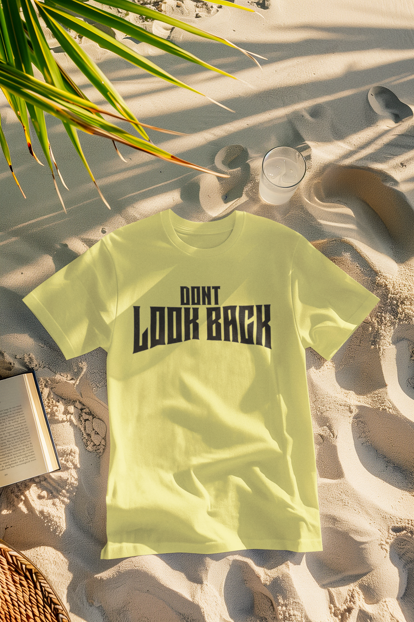 Shirt "Don’t Look Back" – Motivational Graphic Tee for Men & Women