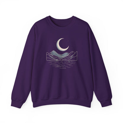 Sweatshirt Moon and Mountain Design – Cozy Long Sleeve Pullover for Fall & Winter