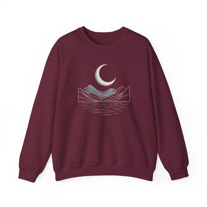 Sweatshirt Moon and Mountain Design – Cozy Long Sleeve Pullover for Fall & Winter